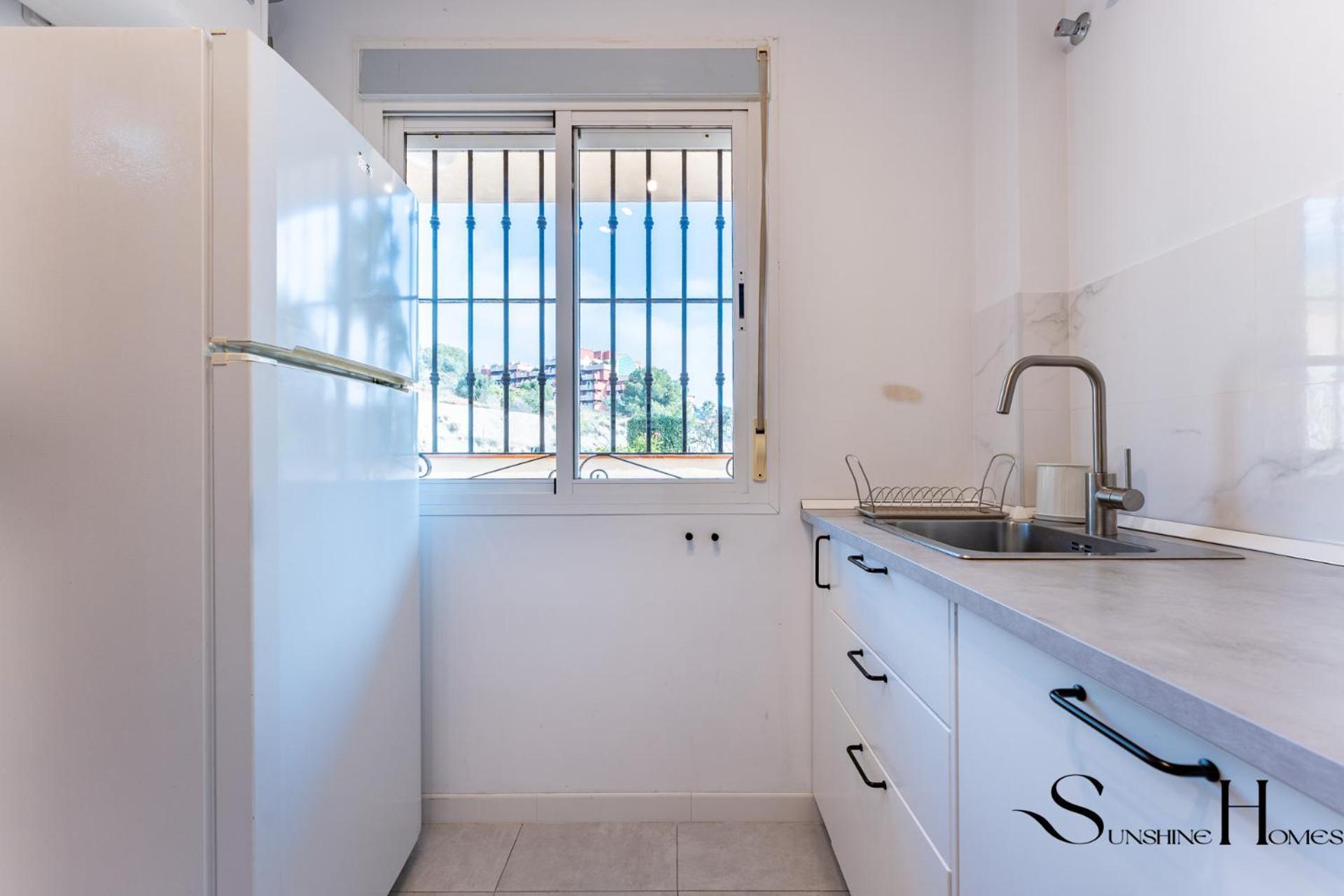 Beachside Retreat With Private Terrace Benalmádena Eksteriør billede